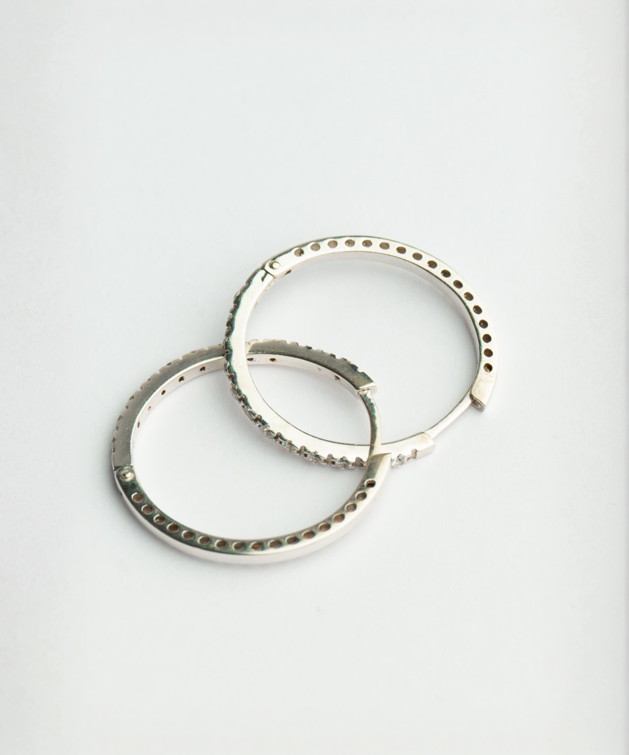 Alke mindjuse sa cirkonima